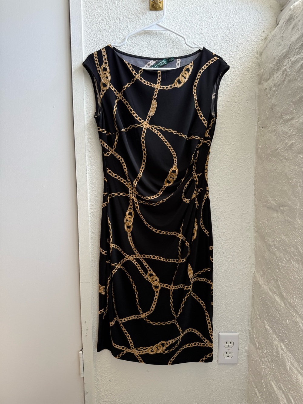 Lauren Ralph Lauren black and gold side rouched chain print dress. 6
